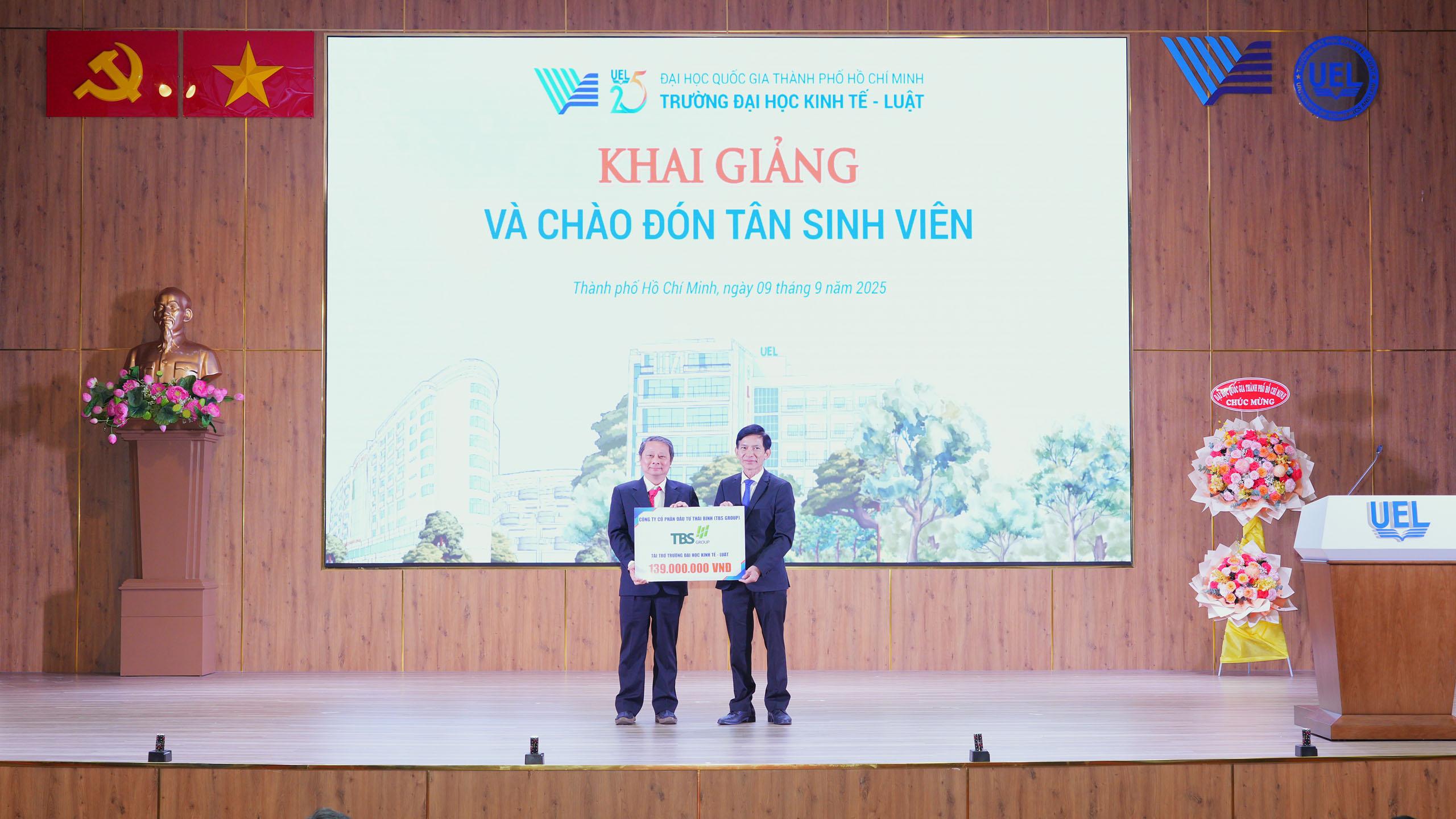 Đối tác đồng hành