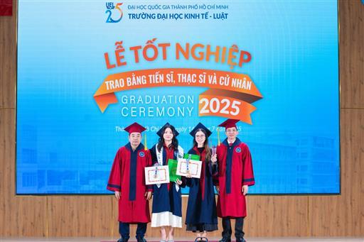 Lễ tốt nghiệp 2025: Không chỉ là ngày vinh danh mà còn là ngày tri ân